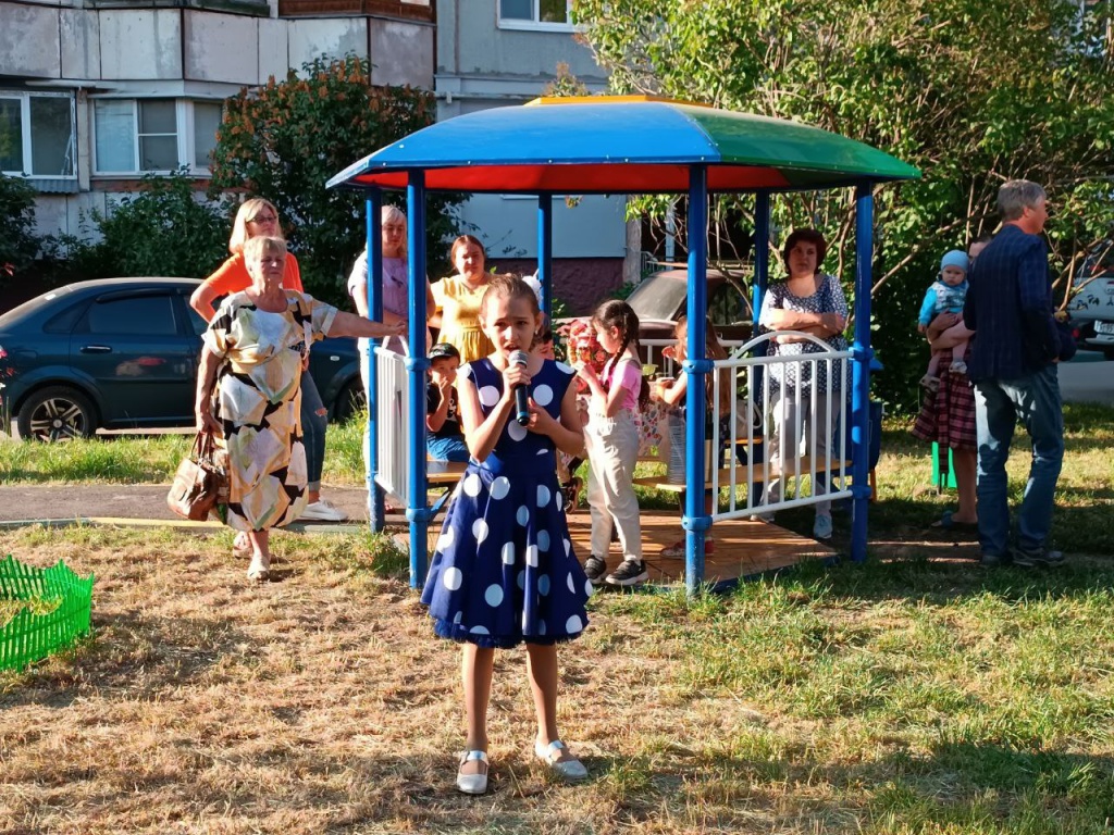 RT5By-IFoNQ.jpg