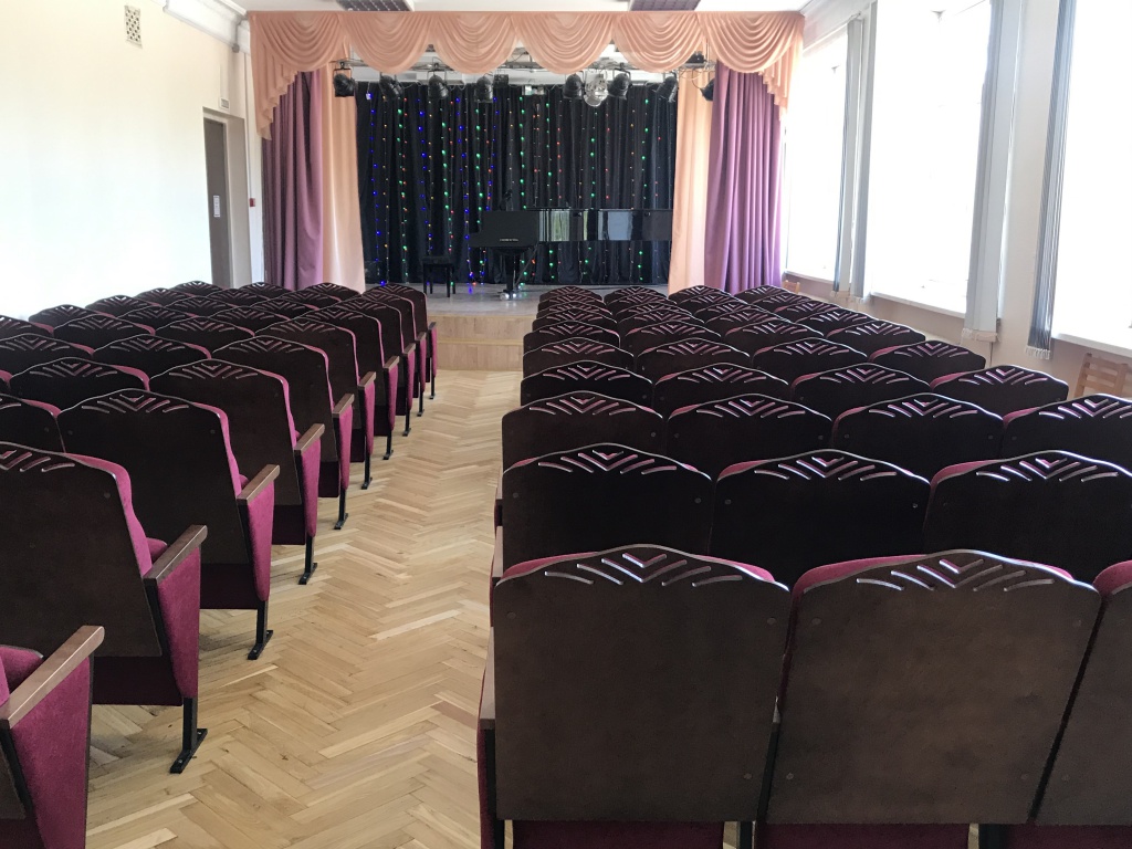 Kontsertny_zal_2.jpg